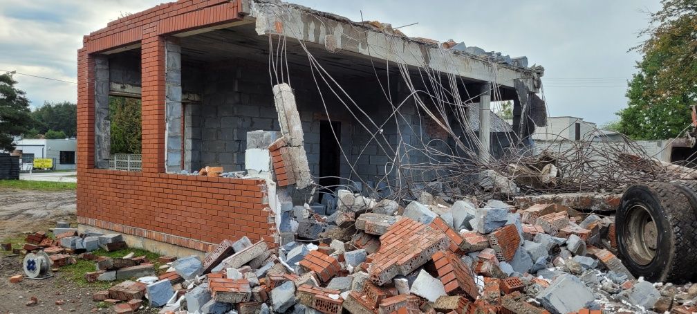 Koparka Wywrotka usługi wywóz gruzu  gliny sprzątanie terenu rozbiórki