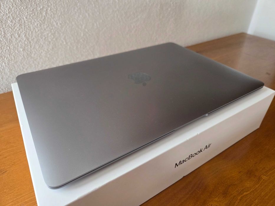 Apple Macbook Air M1
