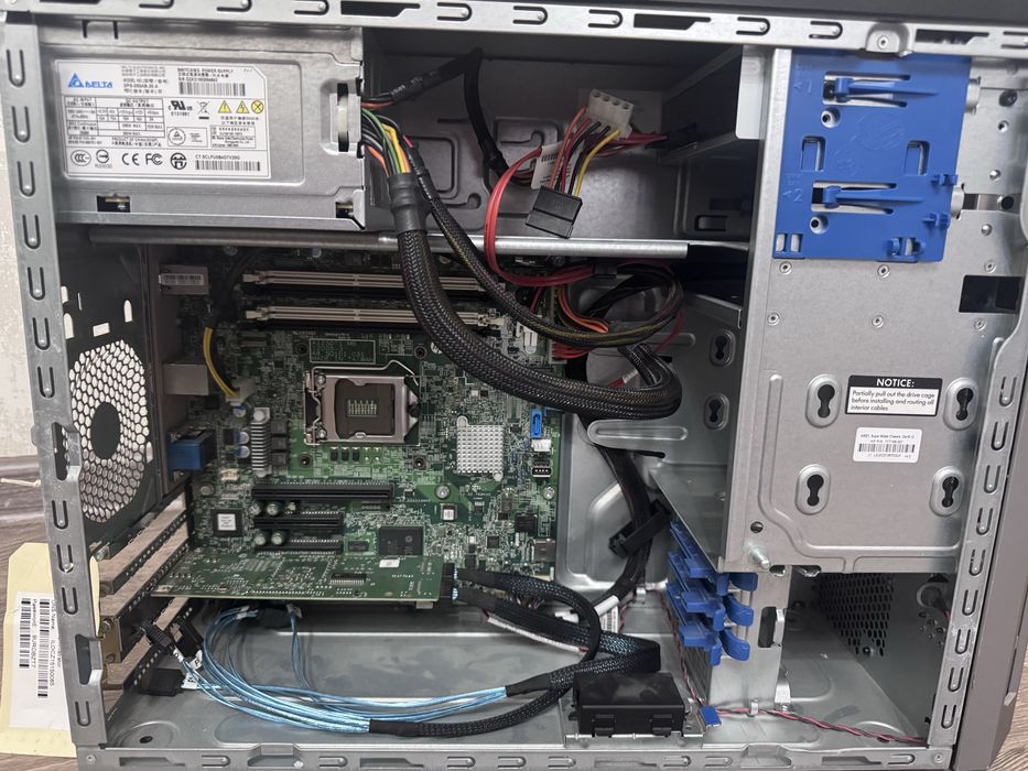 Сервер Ml310e gen8 v2