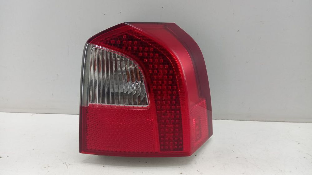 Фонарь задний правый стоп Volvo XC70 V70 2007-2016 31276840