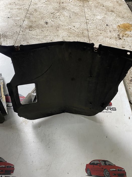 Krótkie nadkola trojkat nadkole lewe prawe bmw e46 sedan touring