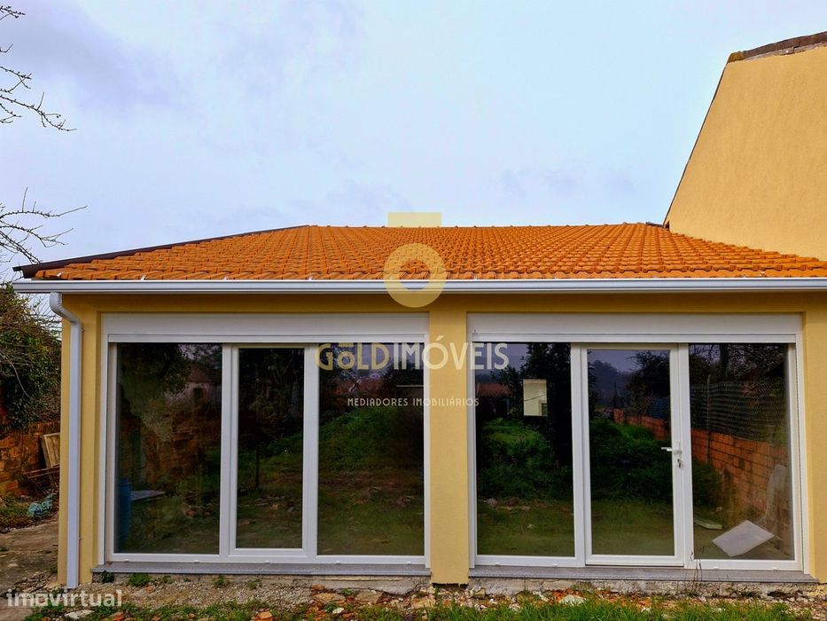 Moradia Geminada T3 Venda em Vila de Cucujães,Oliveira de Azeméis