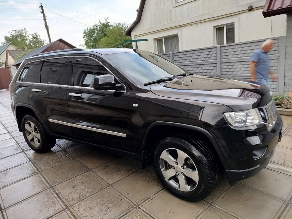 Продам Jeep Grand Cherokee 2012