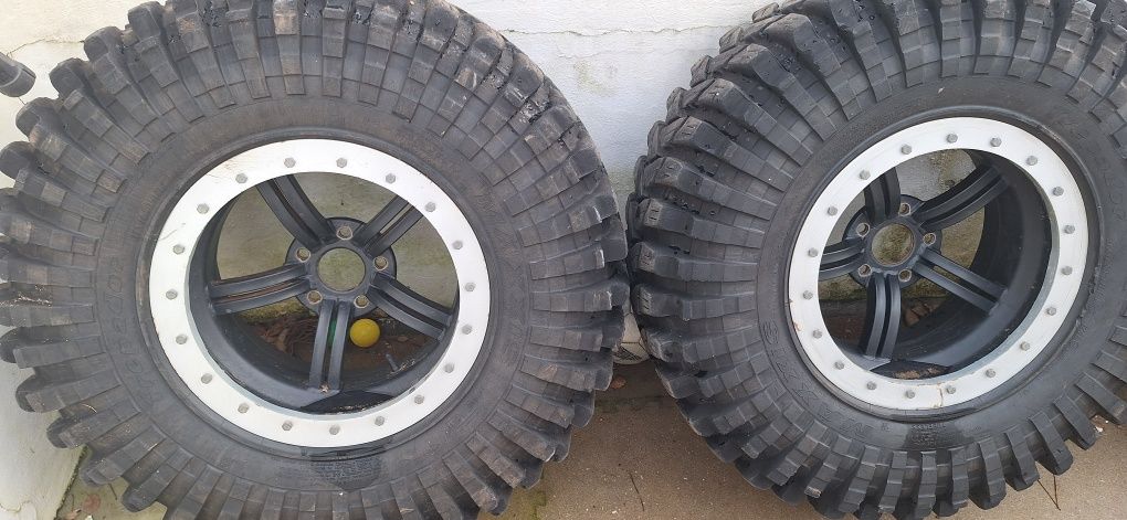 Pneus 37 12,5 R17 Maxxis Trepador