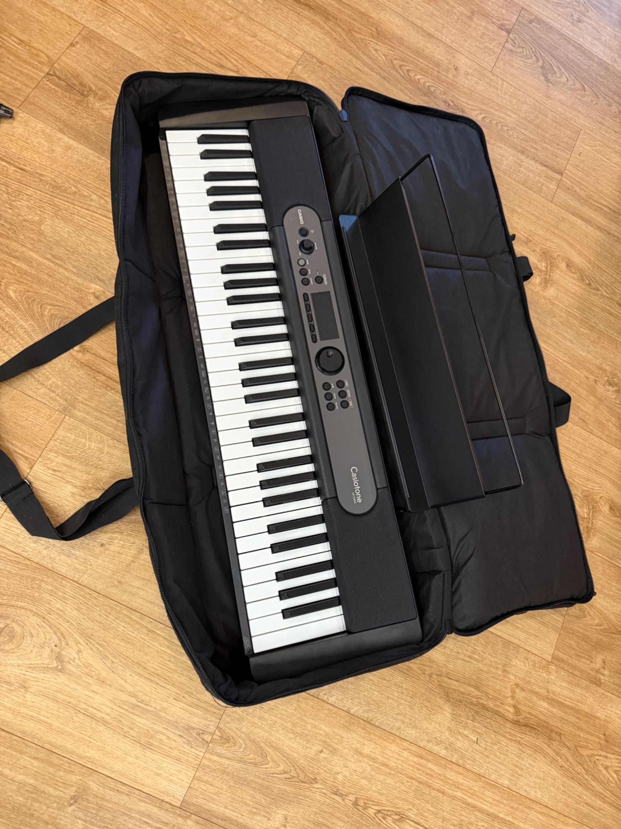 Casio LK-S450 keyboard podświetlane klawisze.