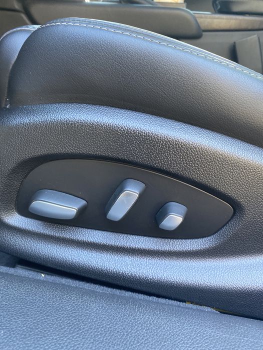 Cadillac XTS  V6  AWD  Luxury