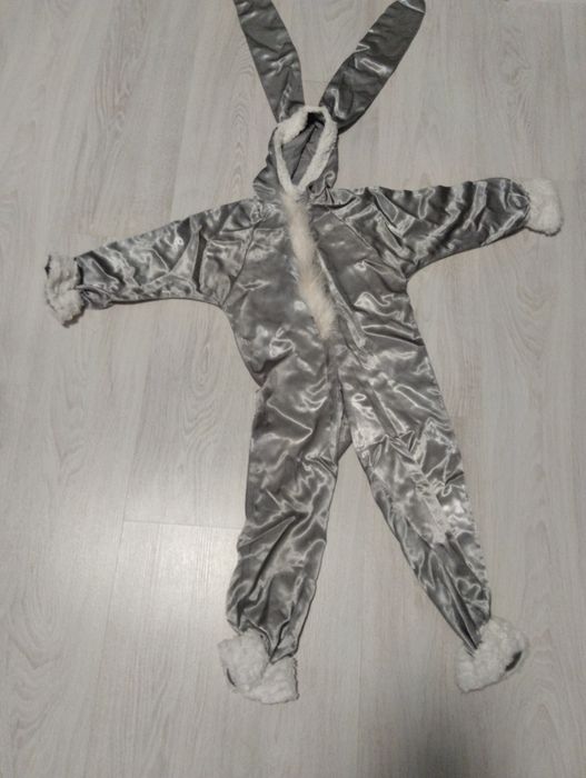 Новорічний костюм зайчика