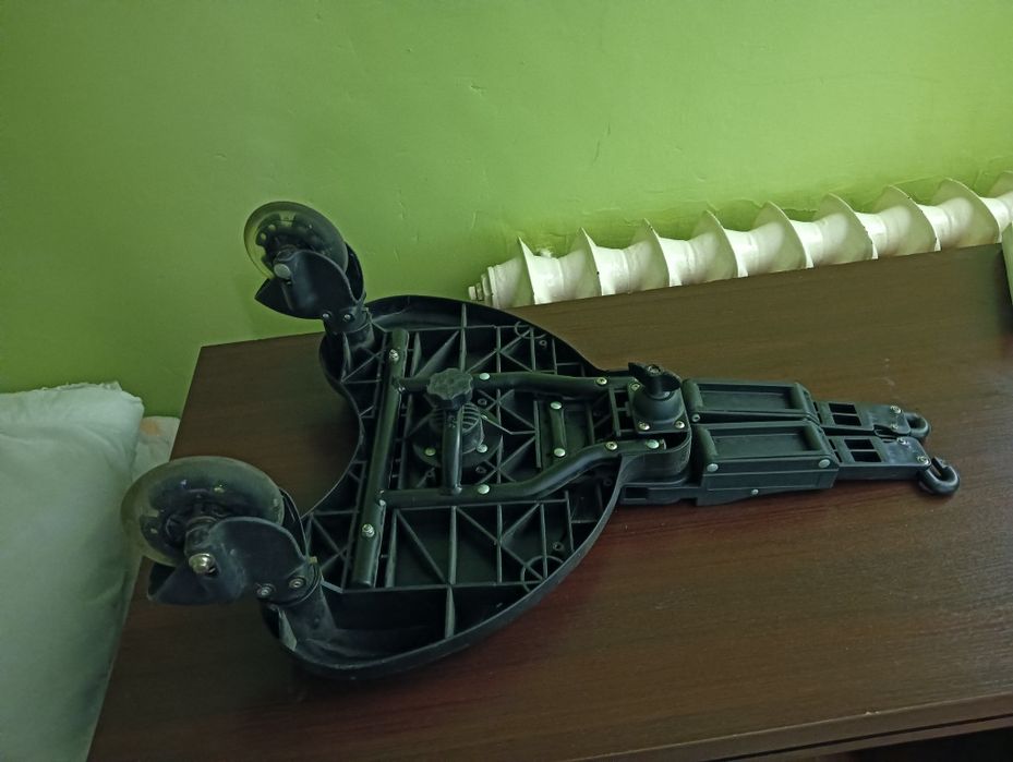 Dostawka do wózka z siedziskiem