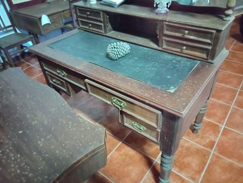 Recheio de loja de antiguidades