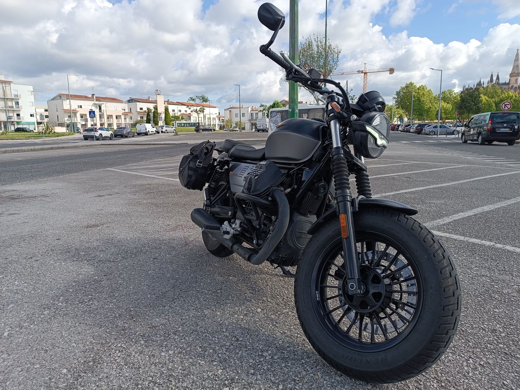 Moto Guzzi V9 Bobber Special Edition