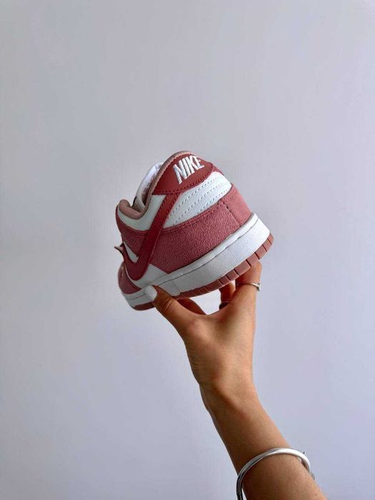 Кросівки Nike SB Dunk Low Crimson/White premium жіночі