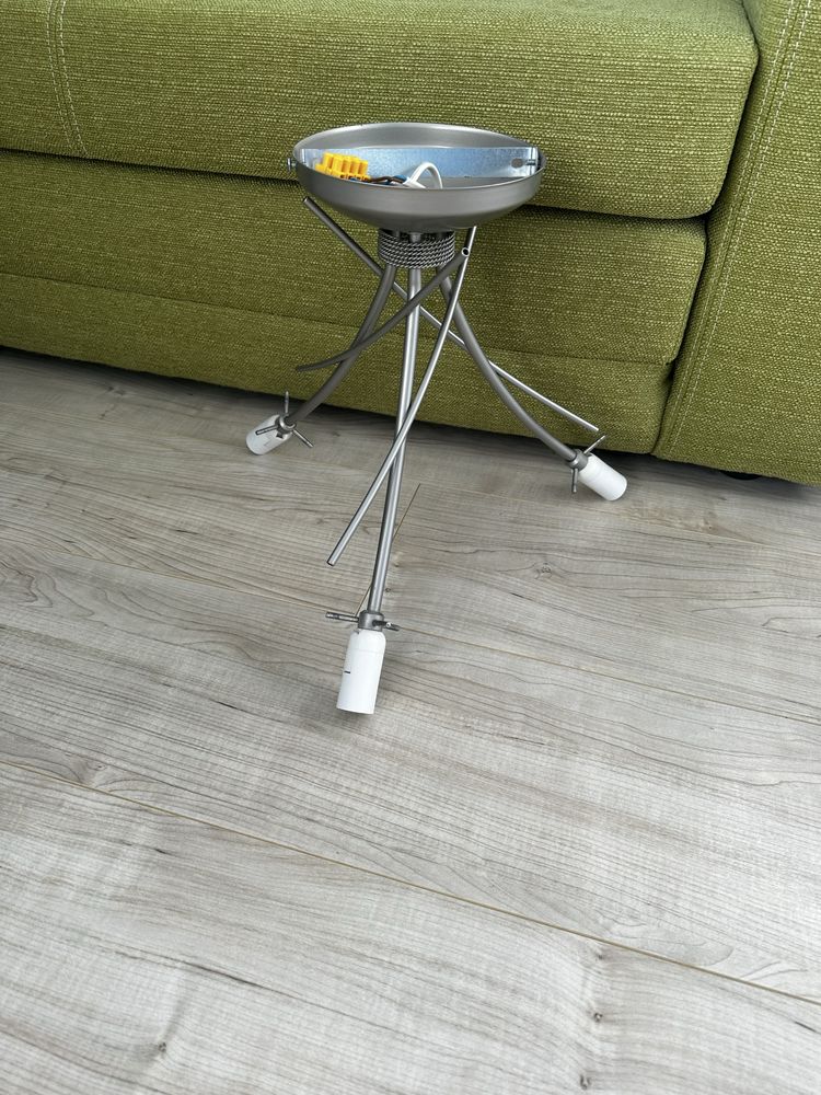 Lampa sufitowa trzyramienna