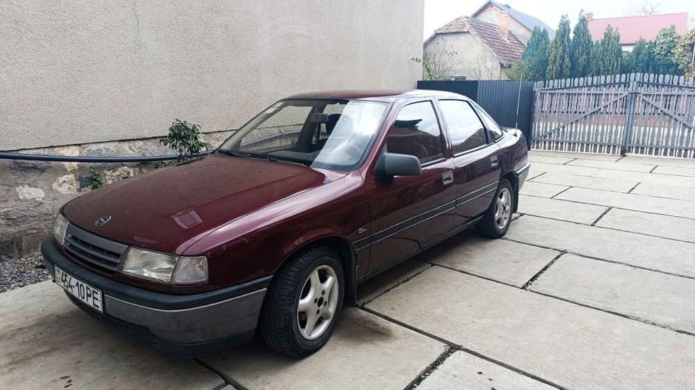 Opel Vectra A продається