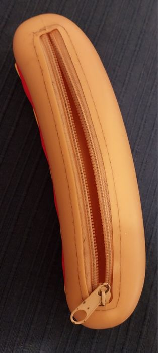 Estojo em.forma de cachorro