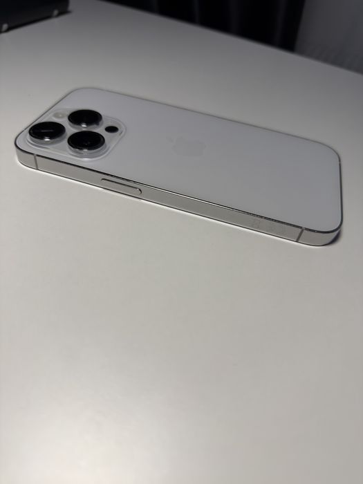Apple iPhone 14 Pro 256GB Silver!! Sim + Esim!! 380$