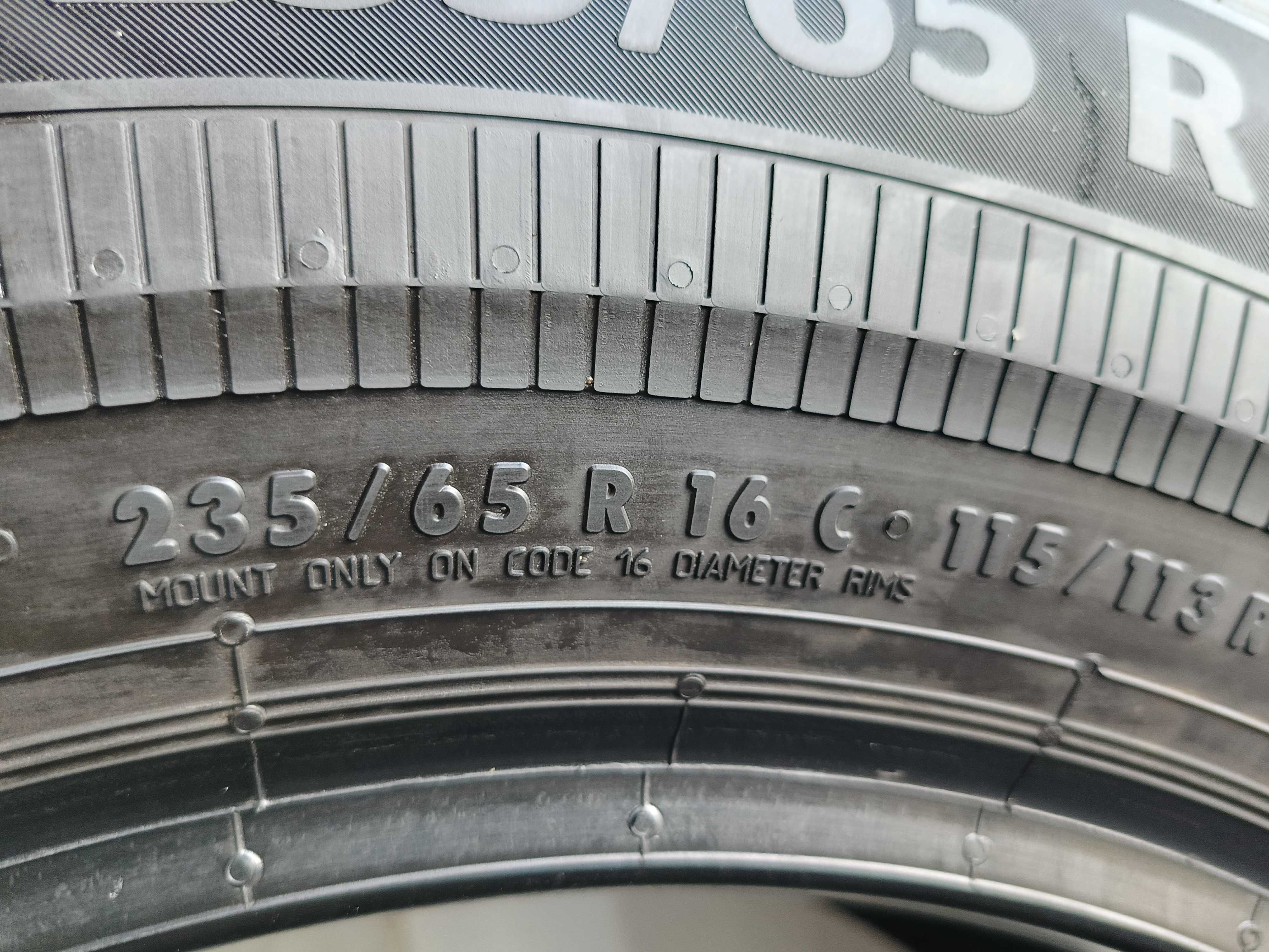 2X 235/65R16C CONTINENTAL jak nowe!