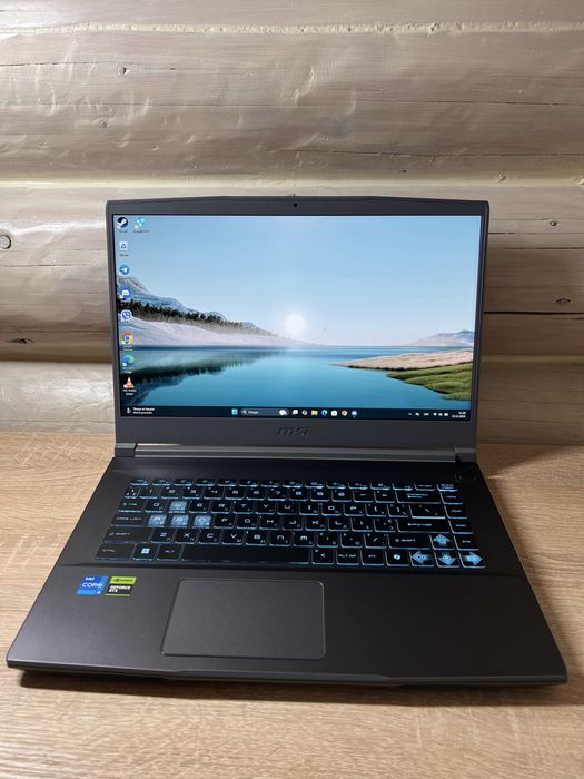 Ноутбук MSI Thin