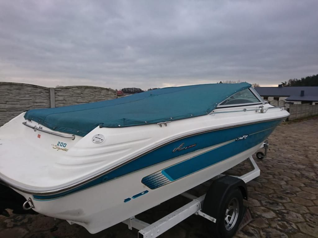 Motorówka Sea Ray 200