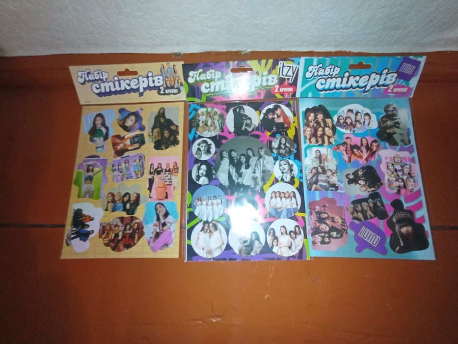 K-POP набір карток + стікери + блокнот (Stray Kids, ENHYPEN, TXT та ін