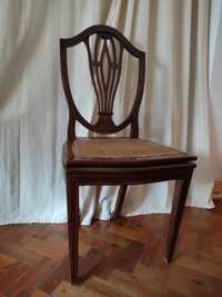 Cadeira clássica com palhinha