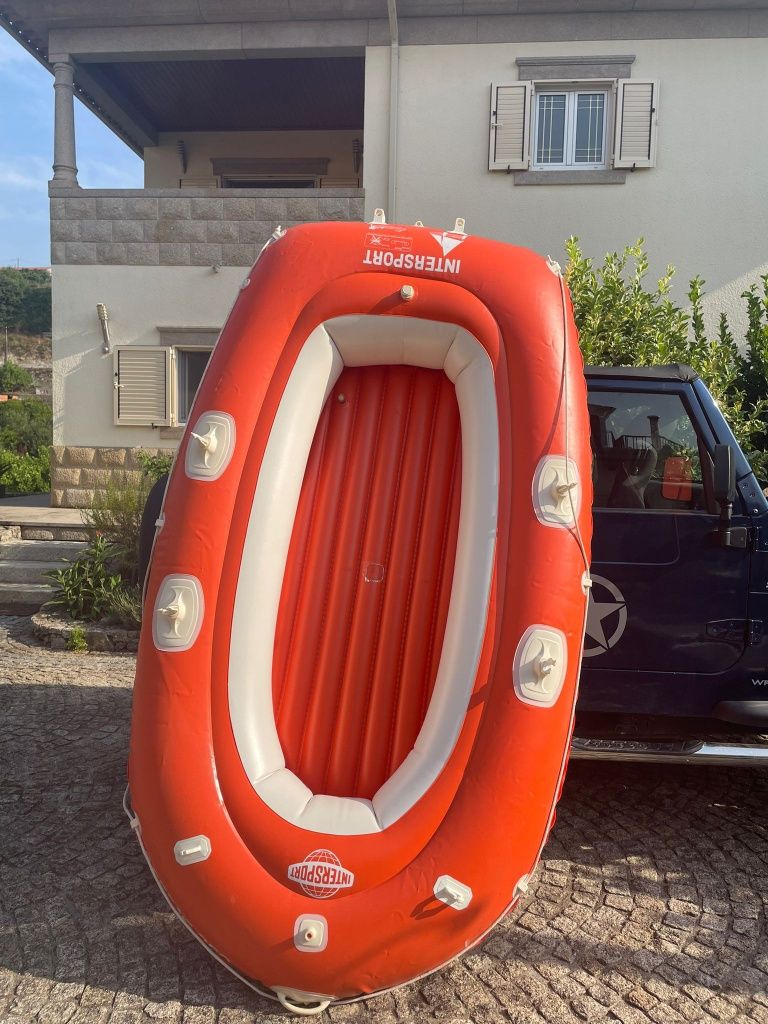 Barco insuflável
