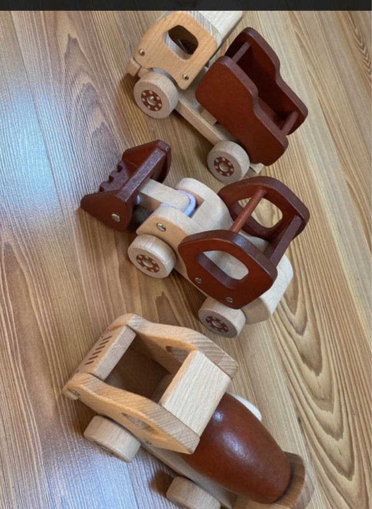 Playtive zestaw 3 drewnianych samochodów