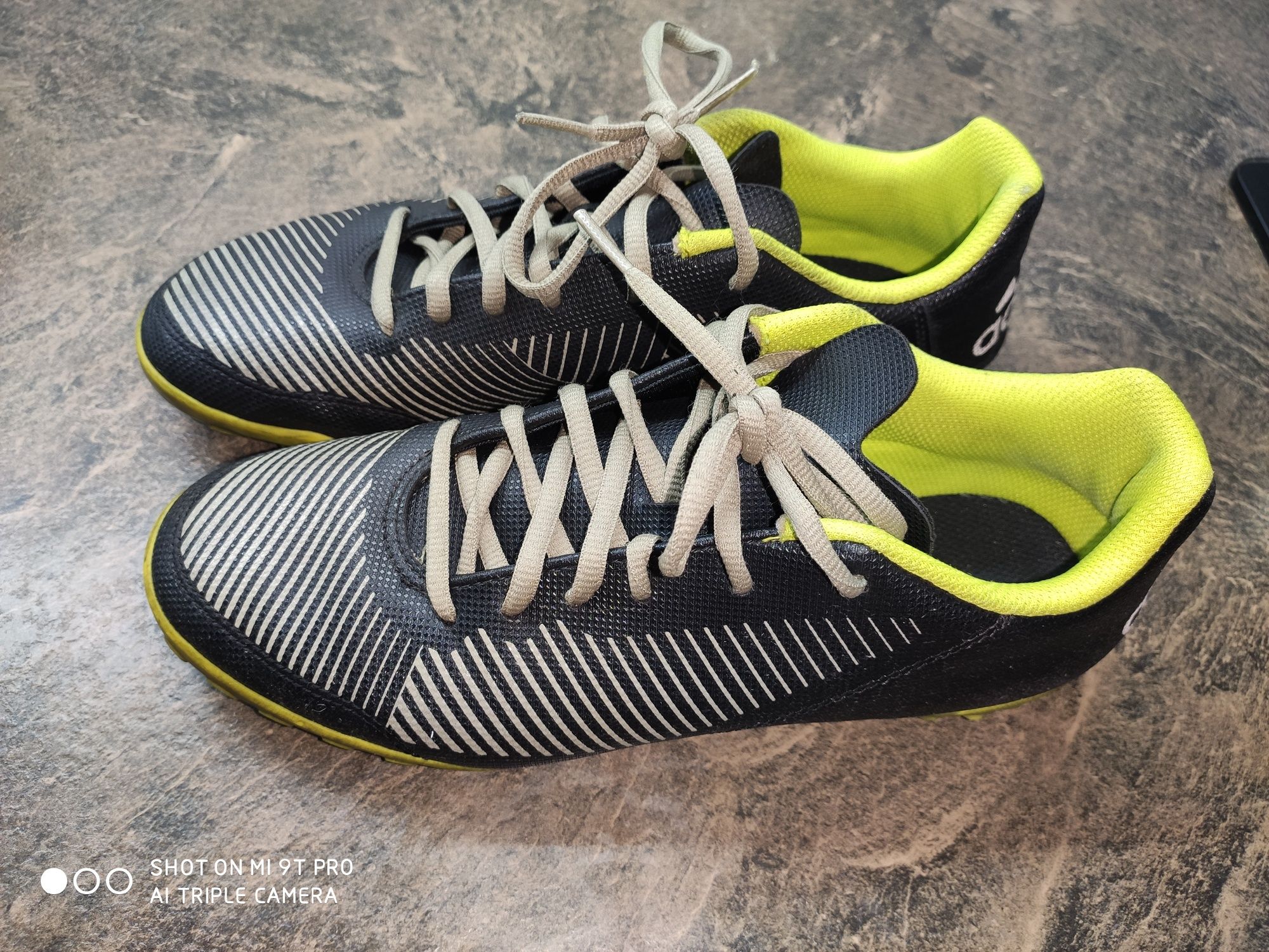 Adidas turfy buty piłkarskie