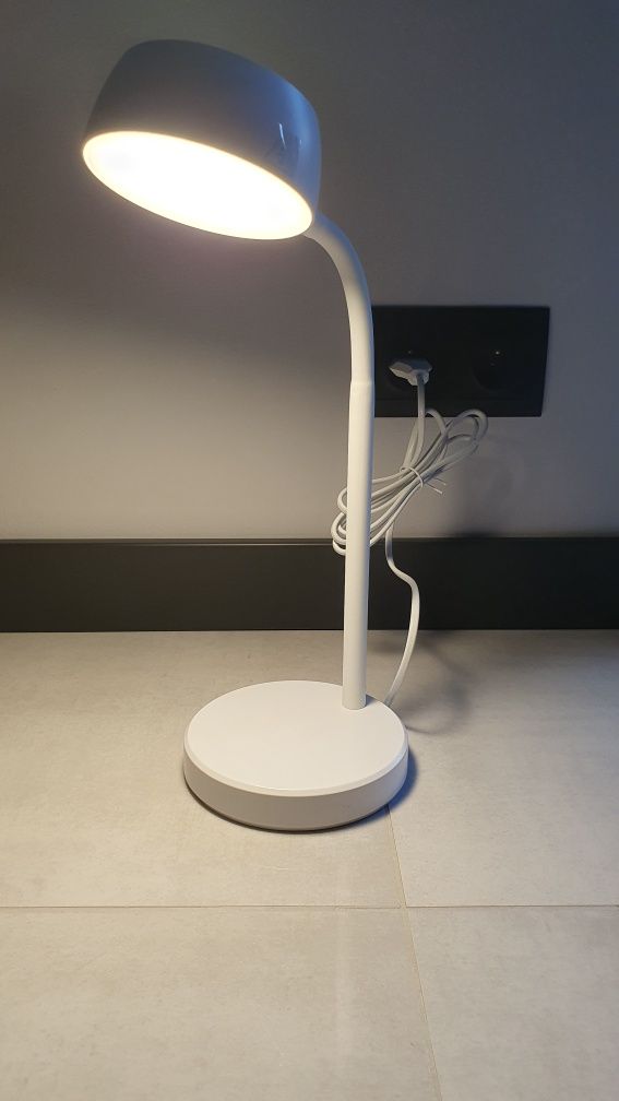 Lampa biurkowa LED Eglon