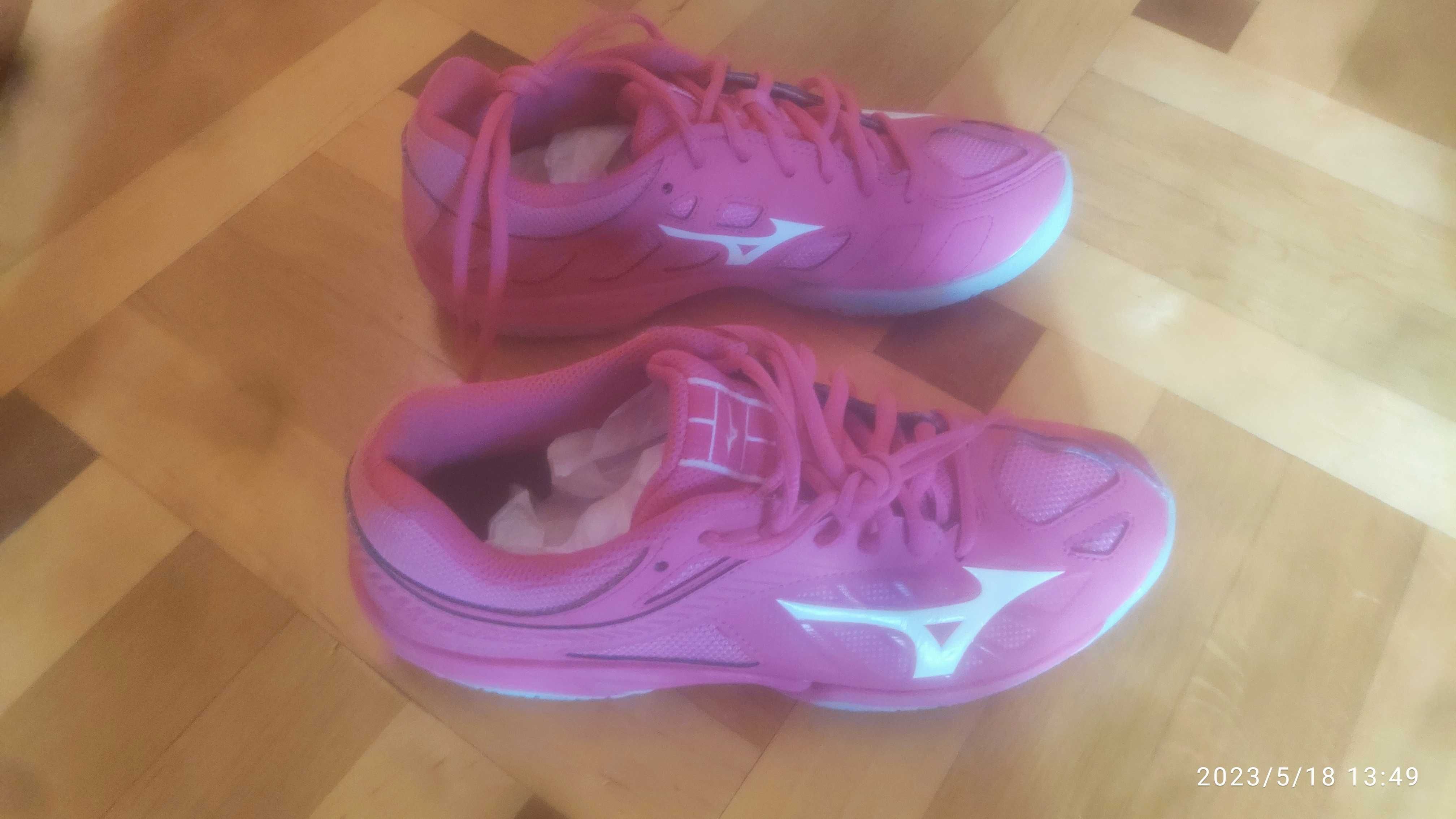 Buty damskie sportowe mizuno wave lightning star z4