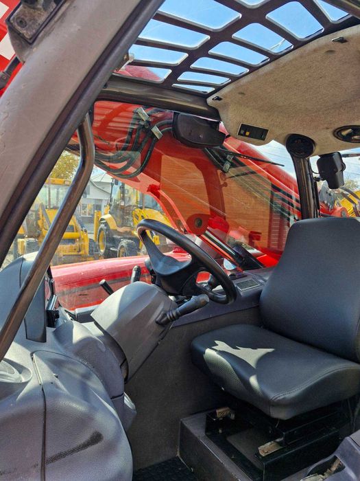 телескопічний навантажувач  MANITAU MT1033