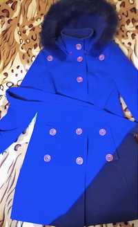 Пальто жіноче синього кольору