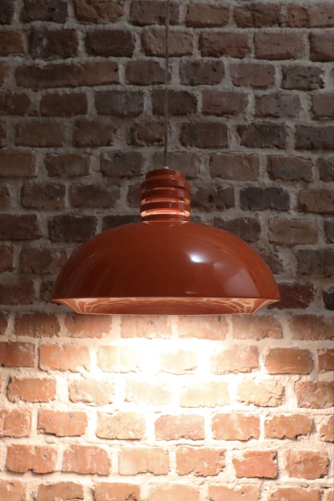 Pomarańczowa lampa wisząca vintage space age
