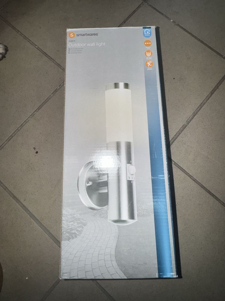 Kinkiet zewnętrzny Smartwares - Stal nierdzewna - z czujnikiem ruchu