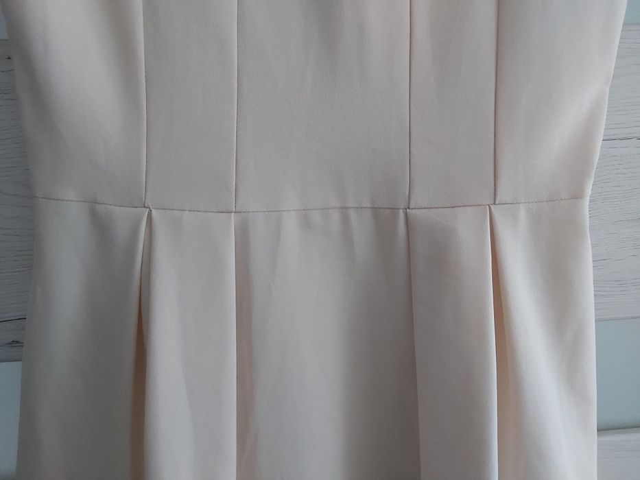 Piękna sukienka Marelina 36 beż na wesele komunię asymetryczna taliowa