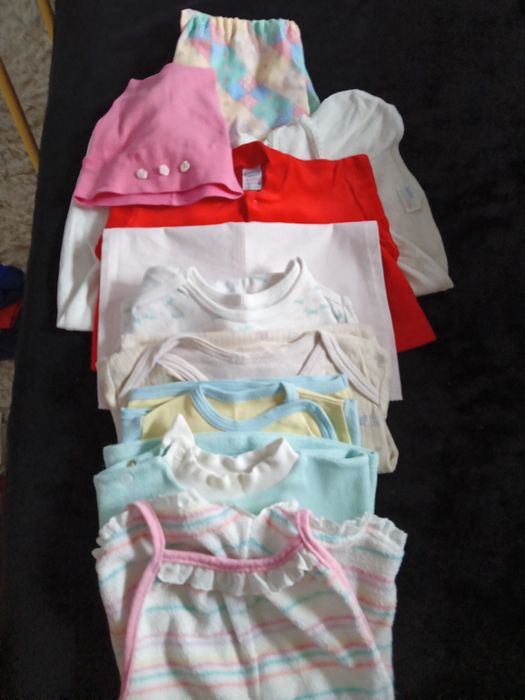 Komplet,Ubranka dziecięce,od 56-74 cm(11 szt) cena 13 zl