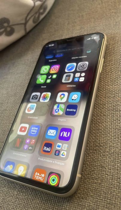 Iphone 11 branco lindo