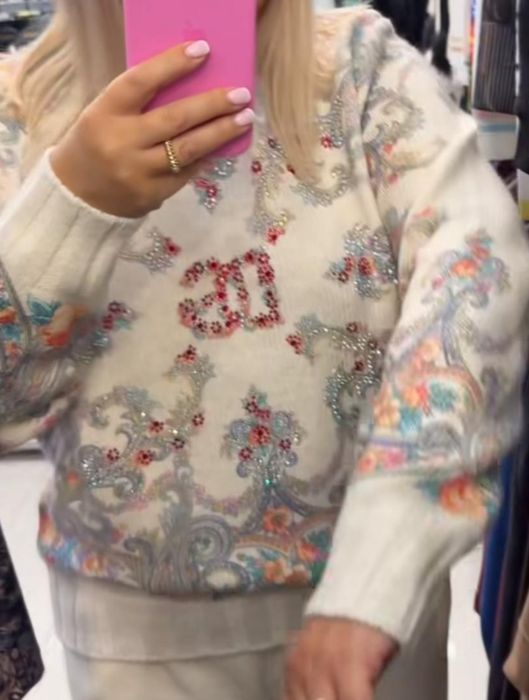 Дуже  гарний і теплий жіночий  светр