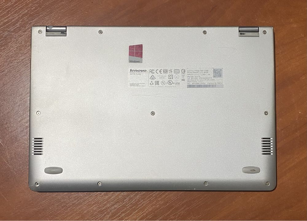 Lenovo Yoga 700-11SK 11" сенсорний 360"  8GB RAM/128GB SSD! N2523