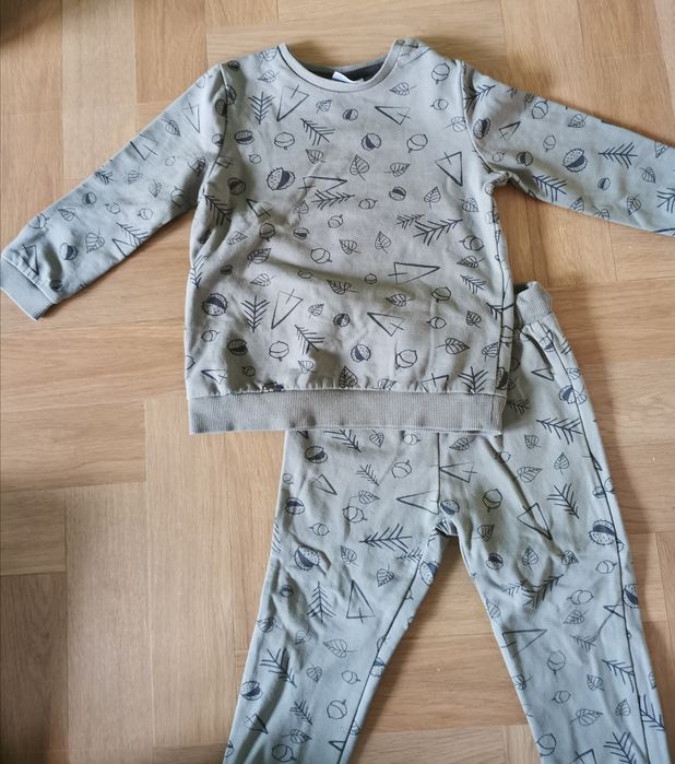 Zestaw bluza i spodnie Pepco r. 92