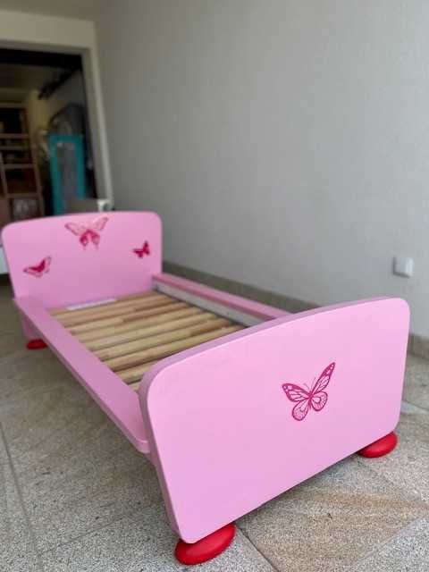 Cama de criança IKEA com colchão