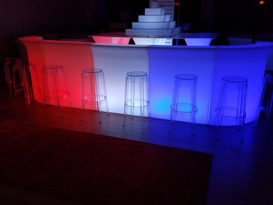 Bar Balcão con iluminação