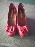 Buty czerwone na koturnie roz.37