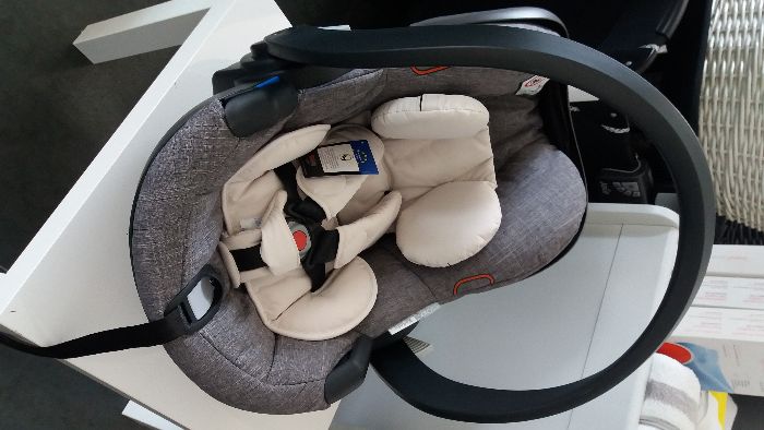 Fotelik samochodowy Stokke Izi Go Modular 0-13 kg kol. Black Melange