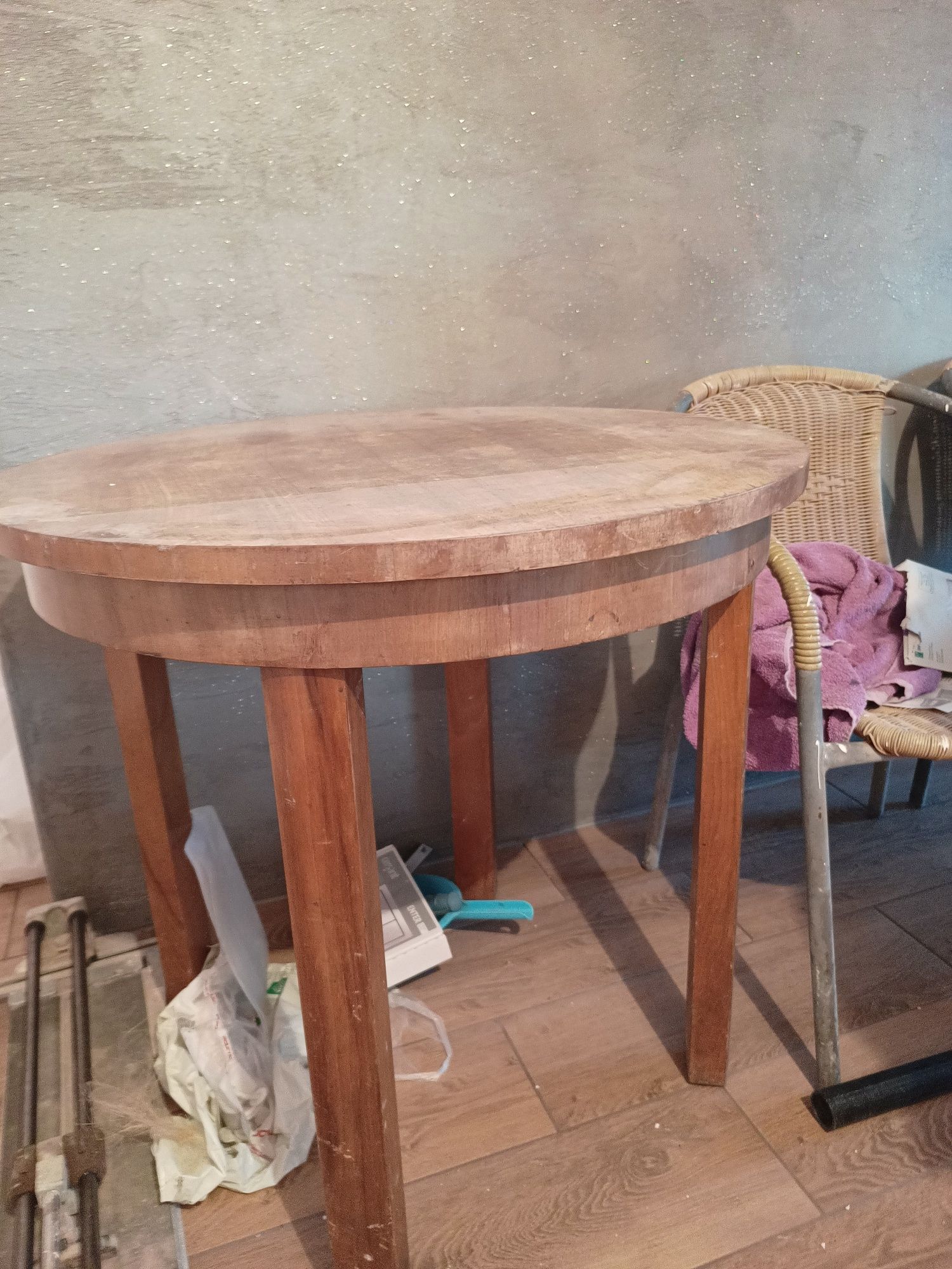 Stół mały do renowacji fi 76cm