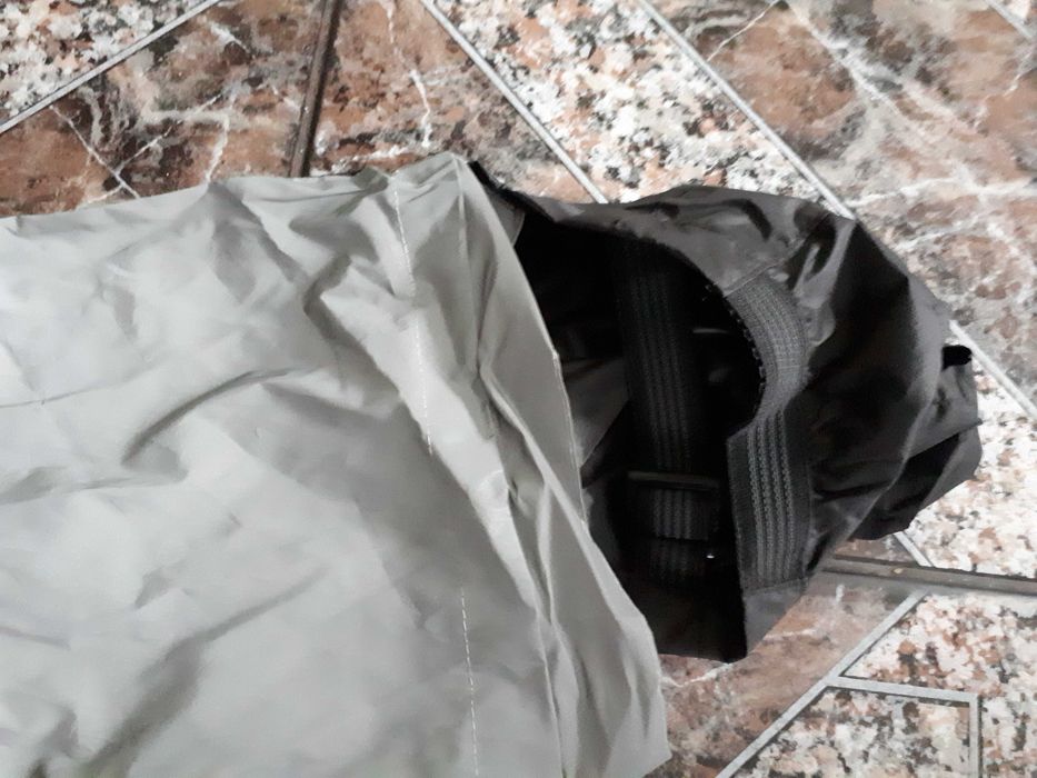 spodnie p/deszczowe na rower z osłonami na buty rozm M