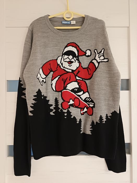 Świąteczny sweter i koszulka