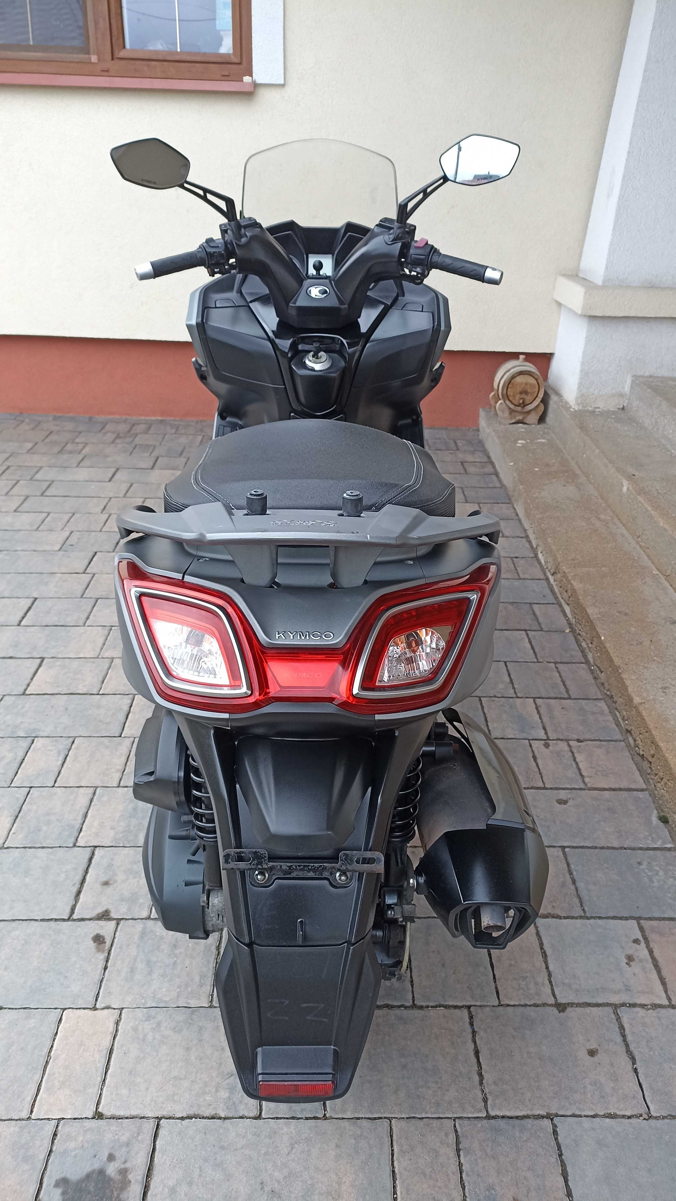 Kymco Downtown 350, rok 2017