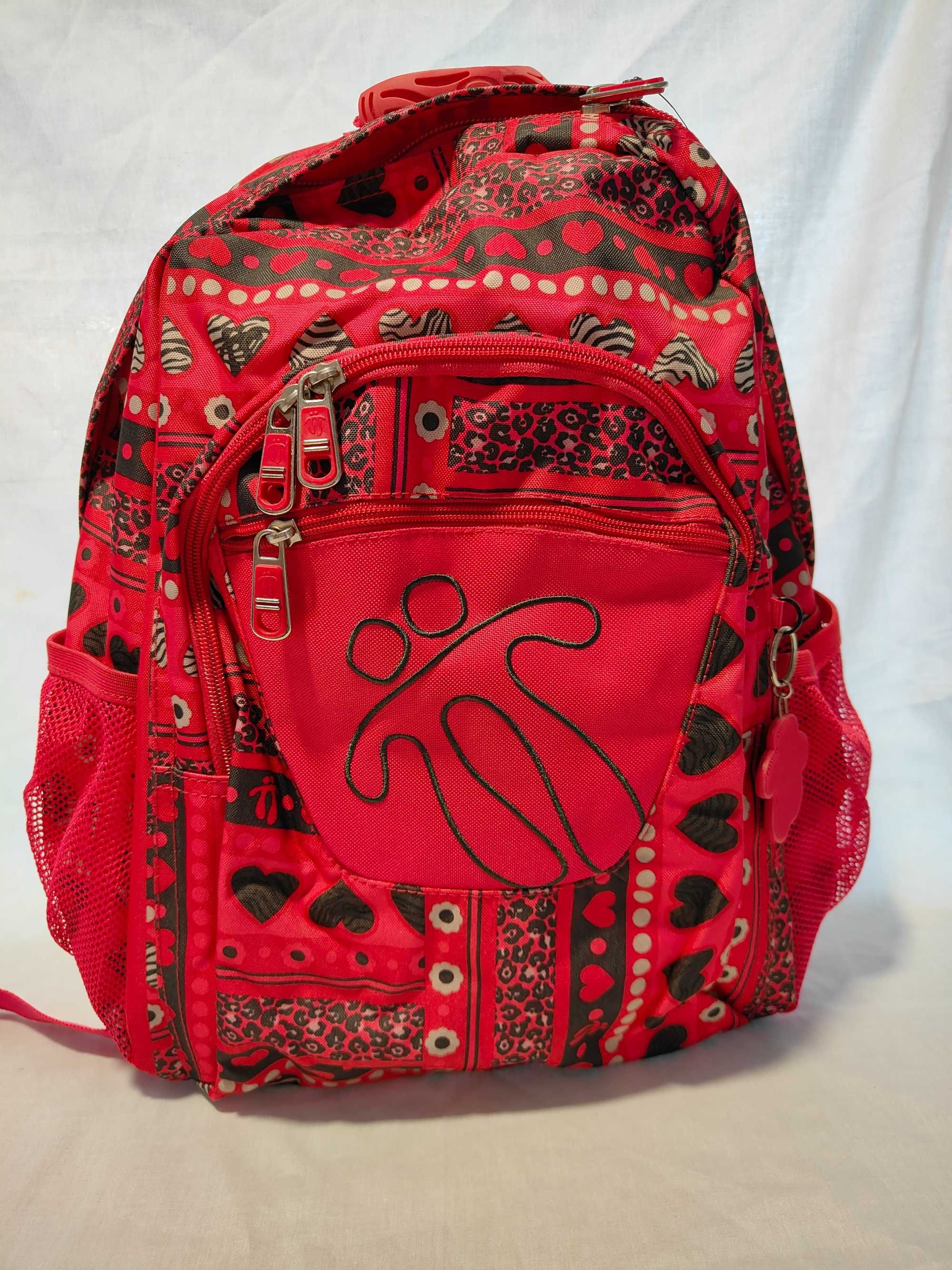 Mochilas TOTTO com etiqueta