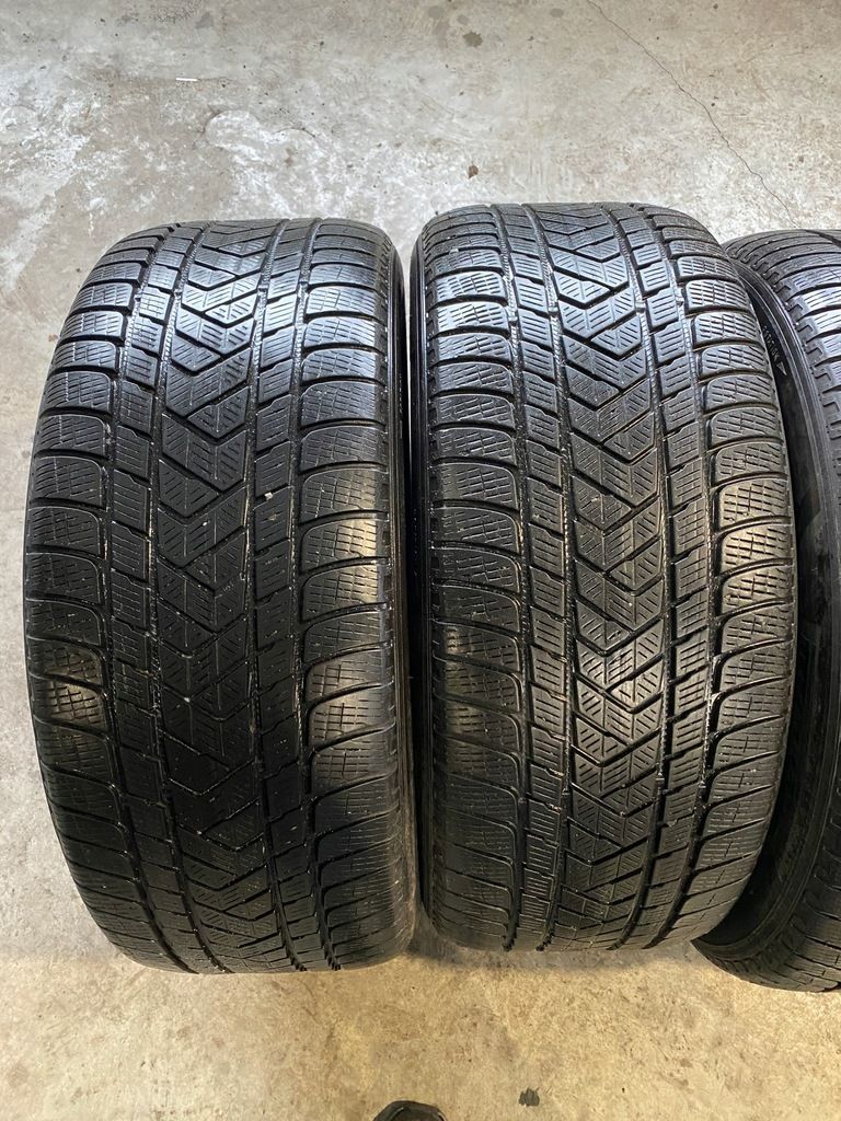 275/50/20 Pirelli Scorpion Winter