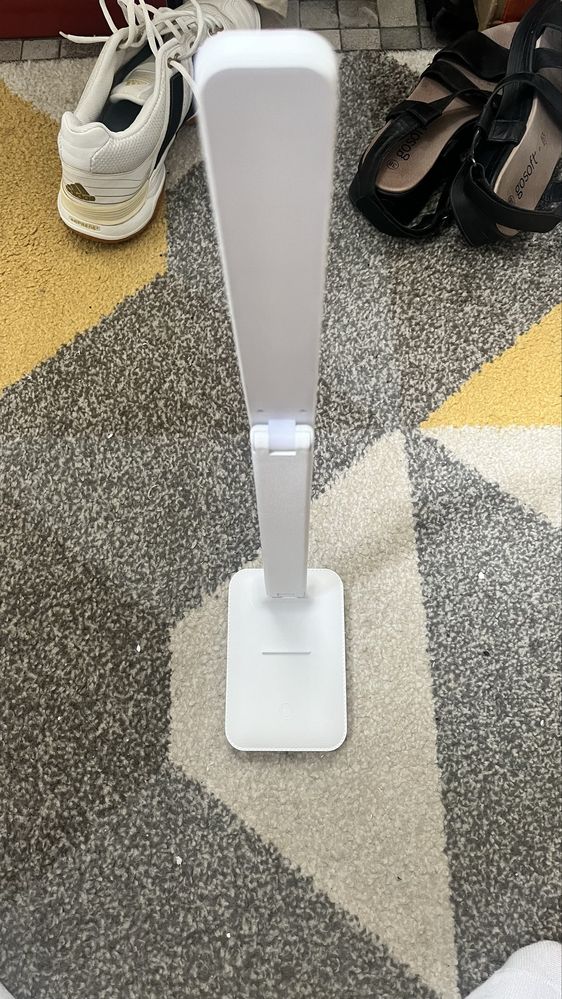 Lampa biurkowa LED
